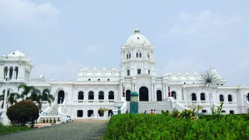 1519505316_Ujjayanta-Palace1